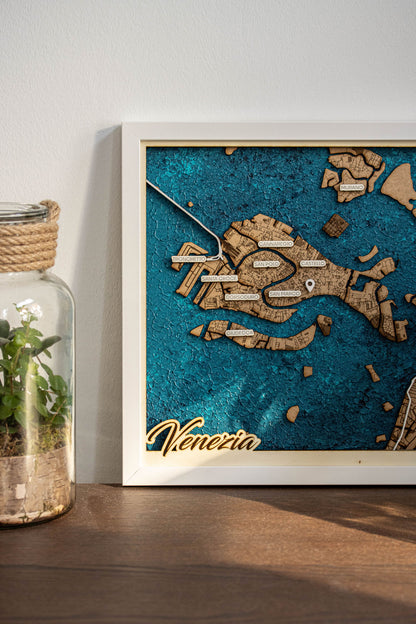 Venedig - Individuelle Laser Cut Map mit handgemaltem Wasser