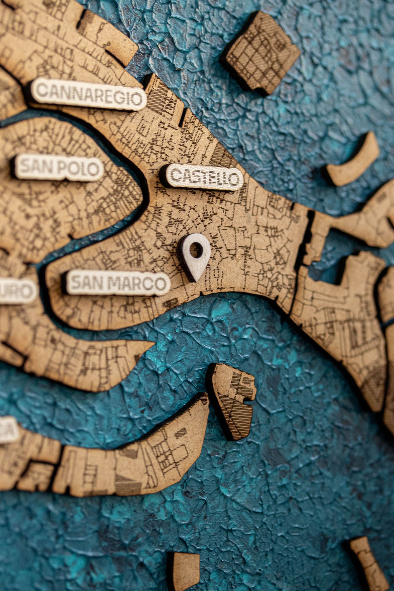 Venedig - Individuelle Laser Cut Map mit handgemaltem Wasser