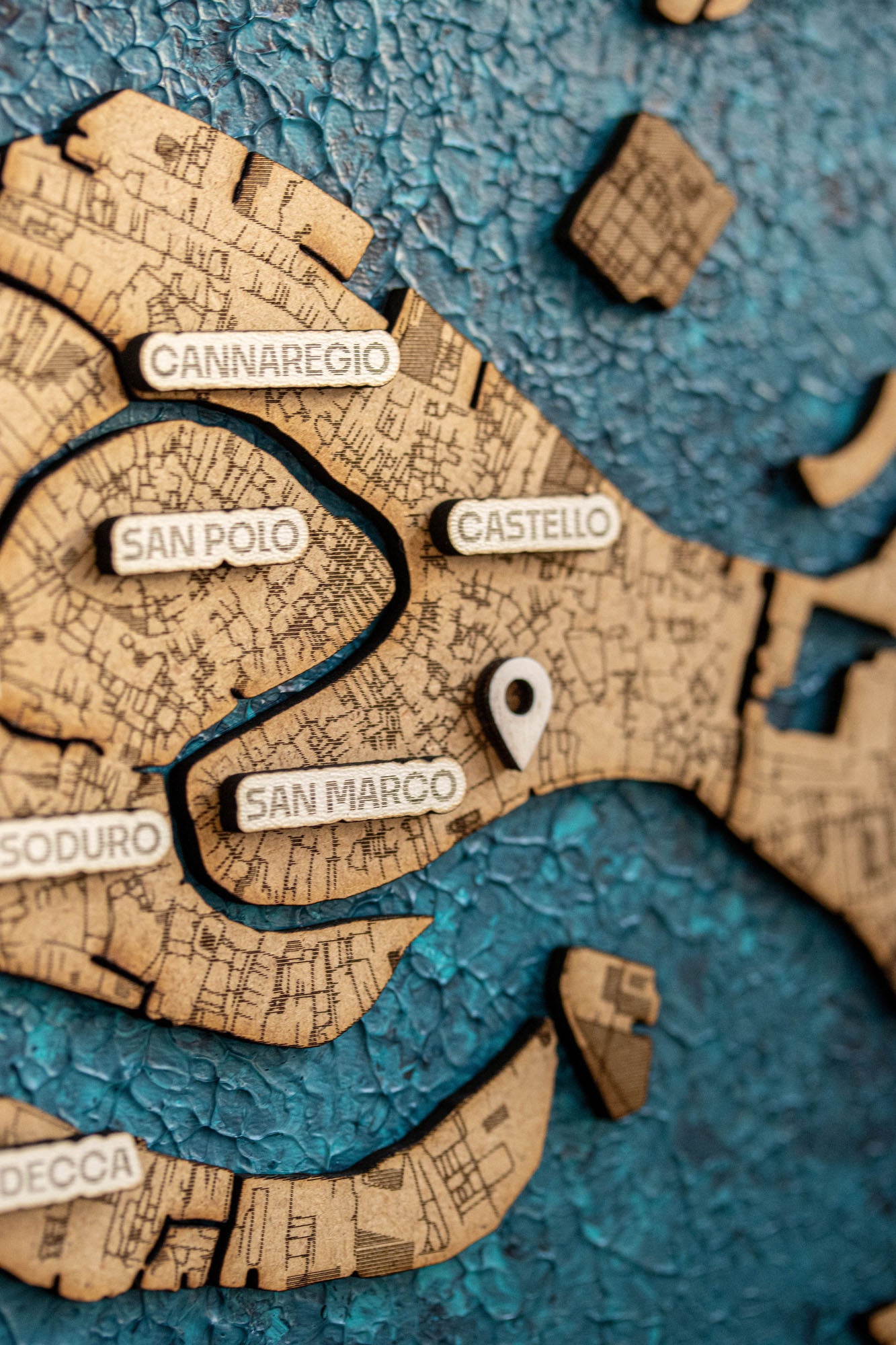 Venedig - Individuelle Laser Cut Map mit handgemaltem Wasser