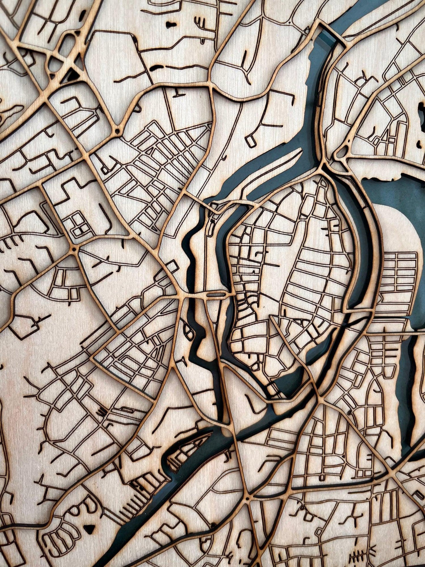 Vintage View - Individuelle Laser Cut Map aus Sperrholz